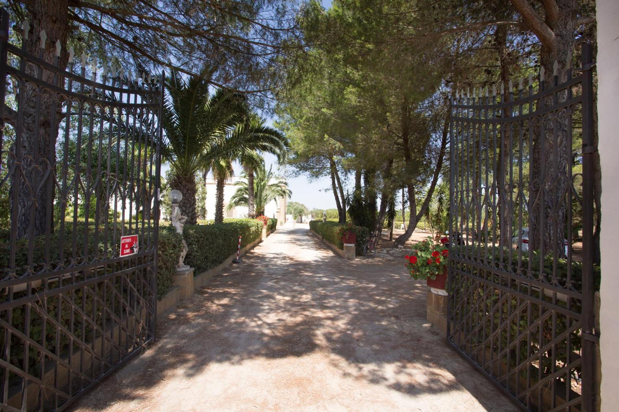 Agriturismo Villantica Tuglie Eksteriør billede